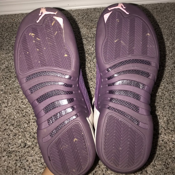 Jordan 12 - Picture 3 of 4